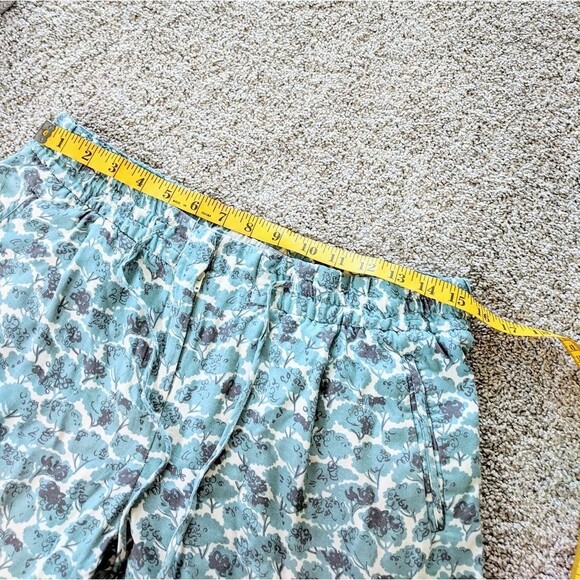 ⭐Silky Boden Straight Leg Tree Pattern Pants 8L ⭐ - Picture 7 of 7